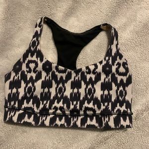 Lululemon sports bra